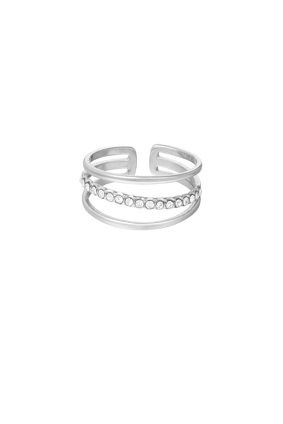 Ring dreilagig mit einer Reihe von Steinen