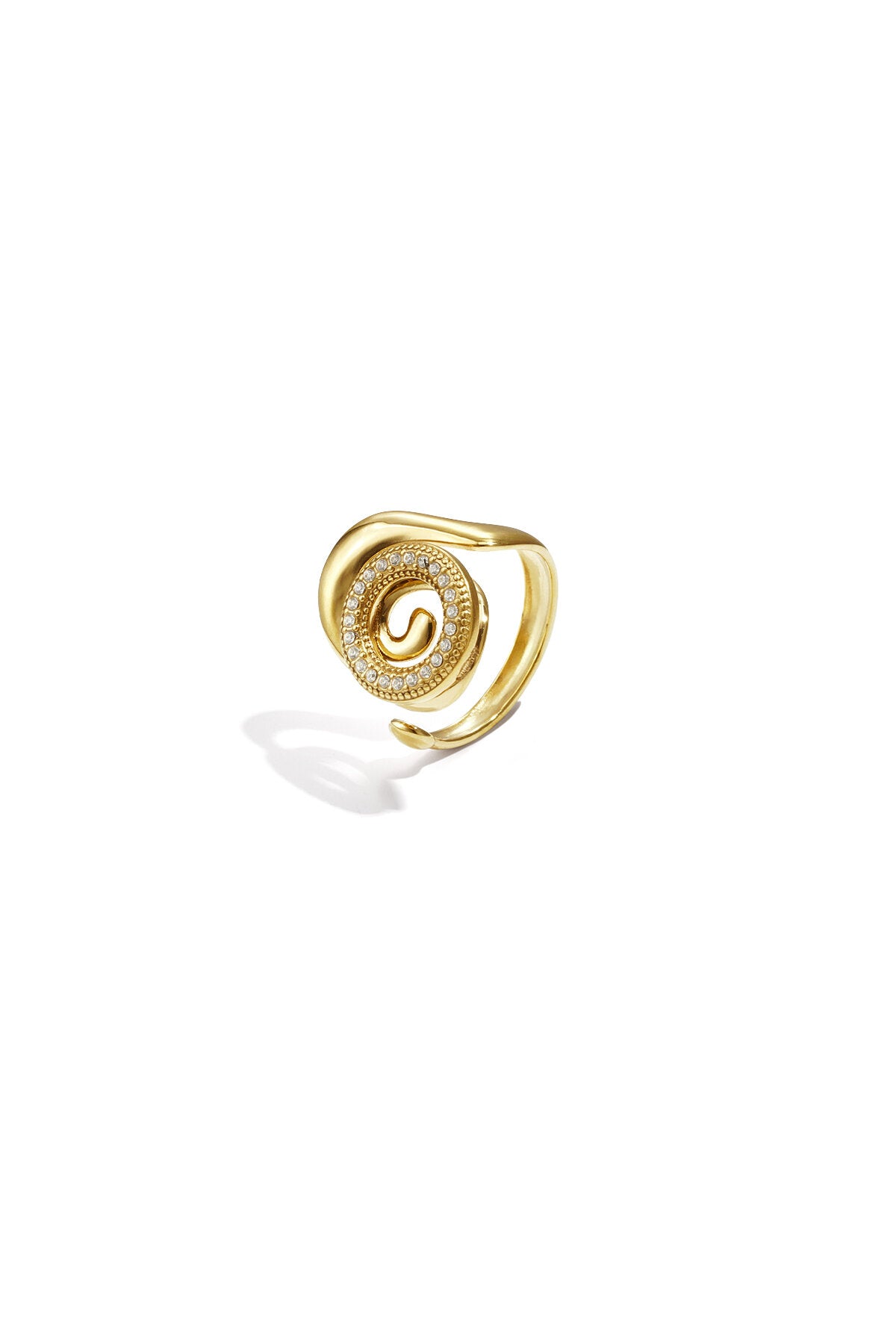 Statement-Ring mit spiralförmiger Muschelform und Steinen