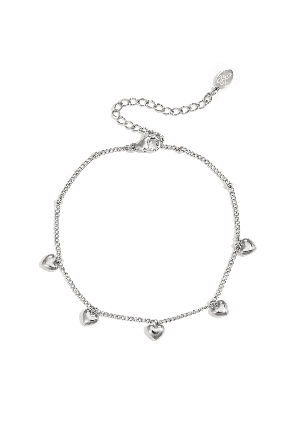 Armband mit kleinen baumelnden Herzen
