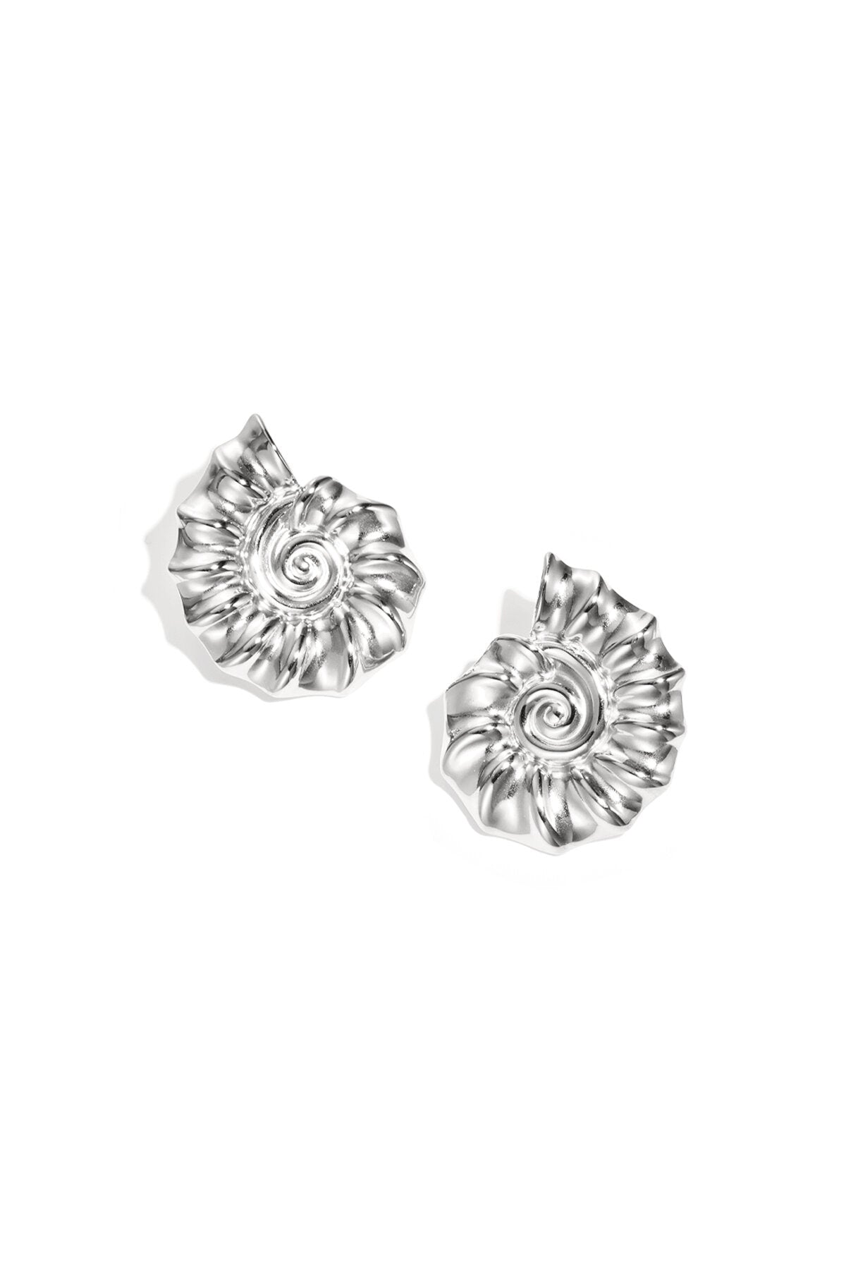 Statement-Ohrringe mit spiralförmiger Muschelform