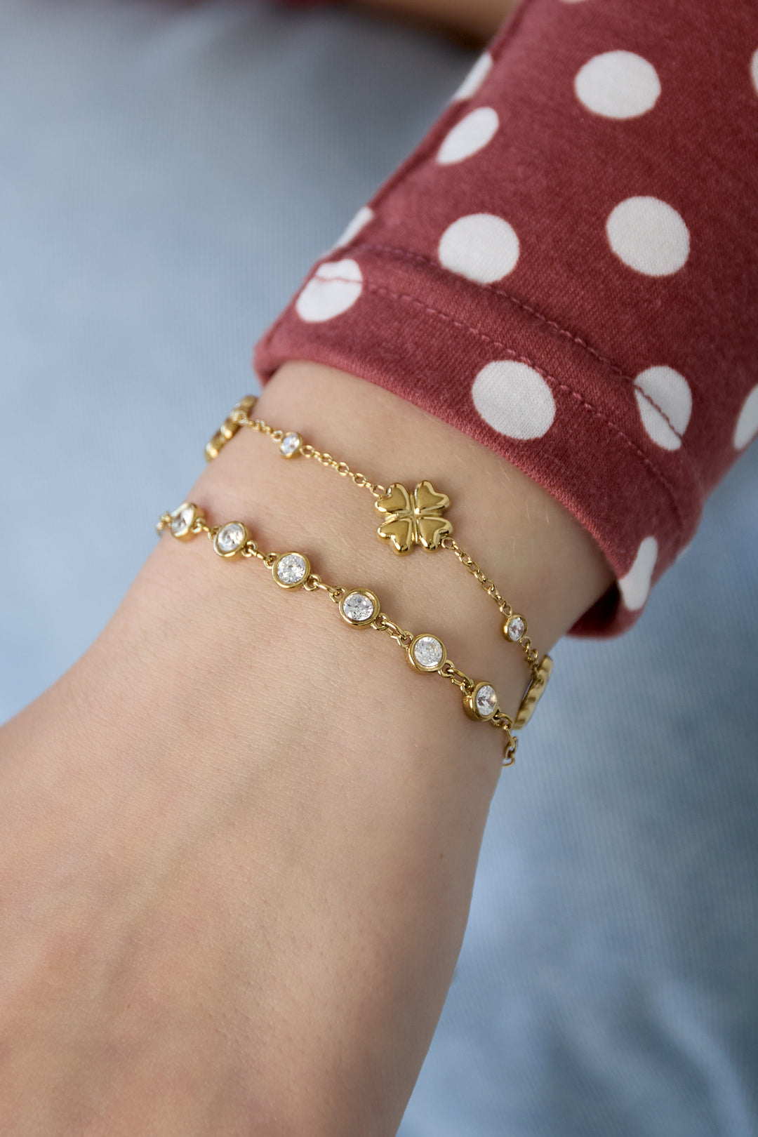 Lucea Armband – Gliederkette mit Zirkonia – getragen