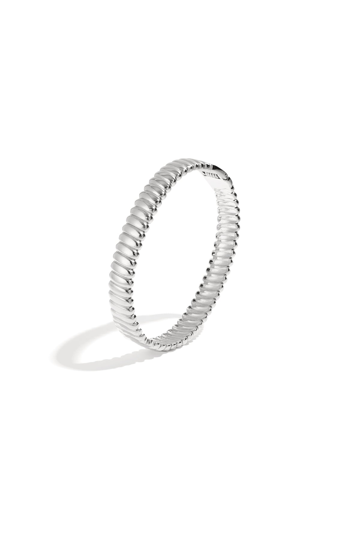 klobiges gestreiftes Armband