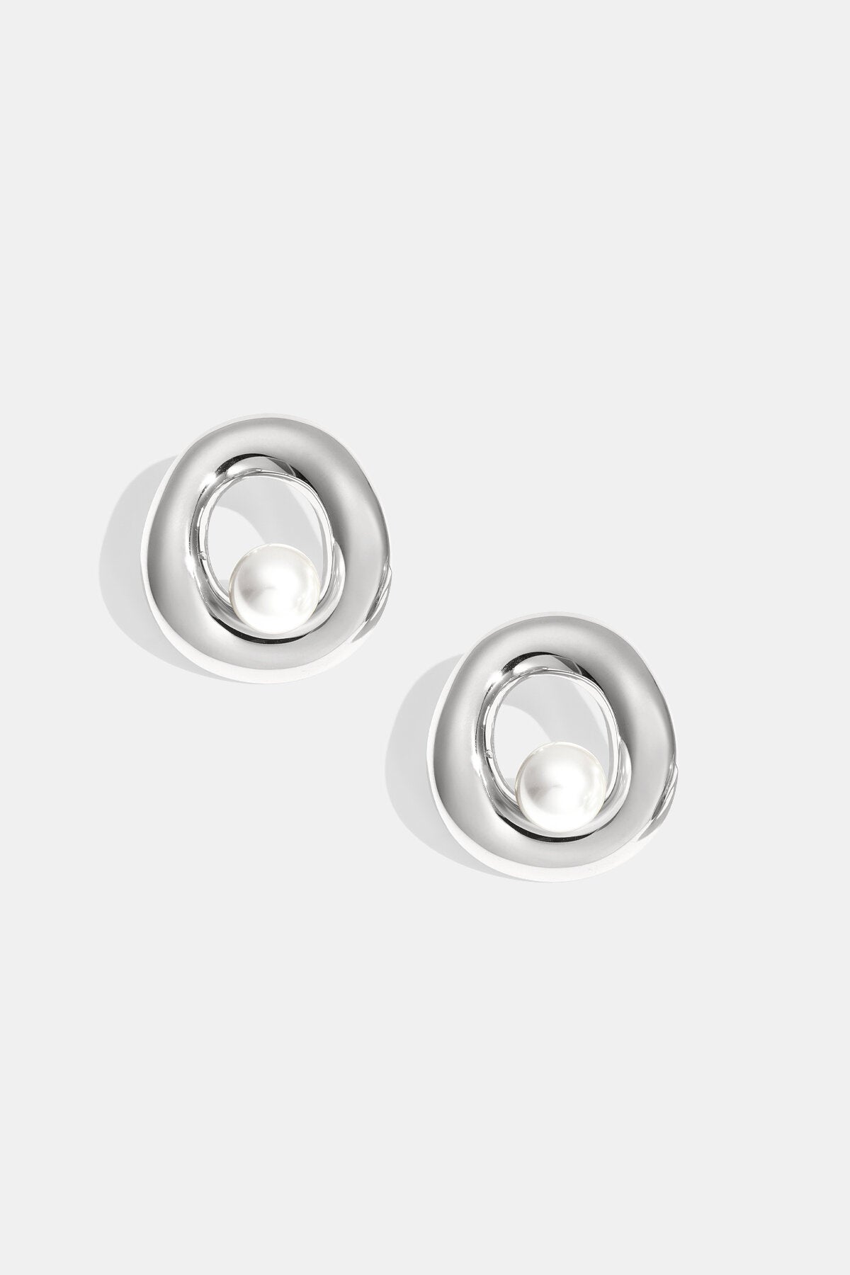 Edelstahl-Ohrstecker, rund, lässig-schlicht, Damenschmuck