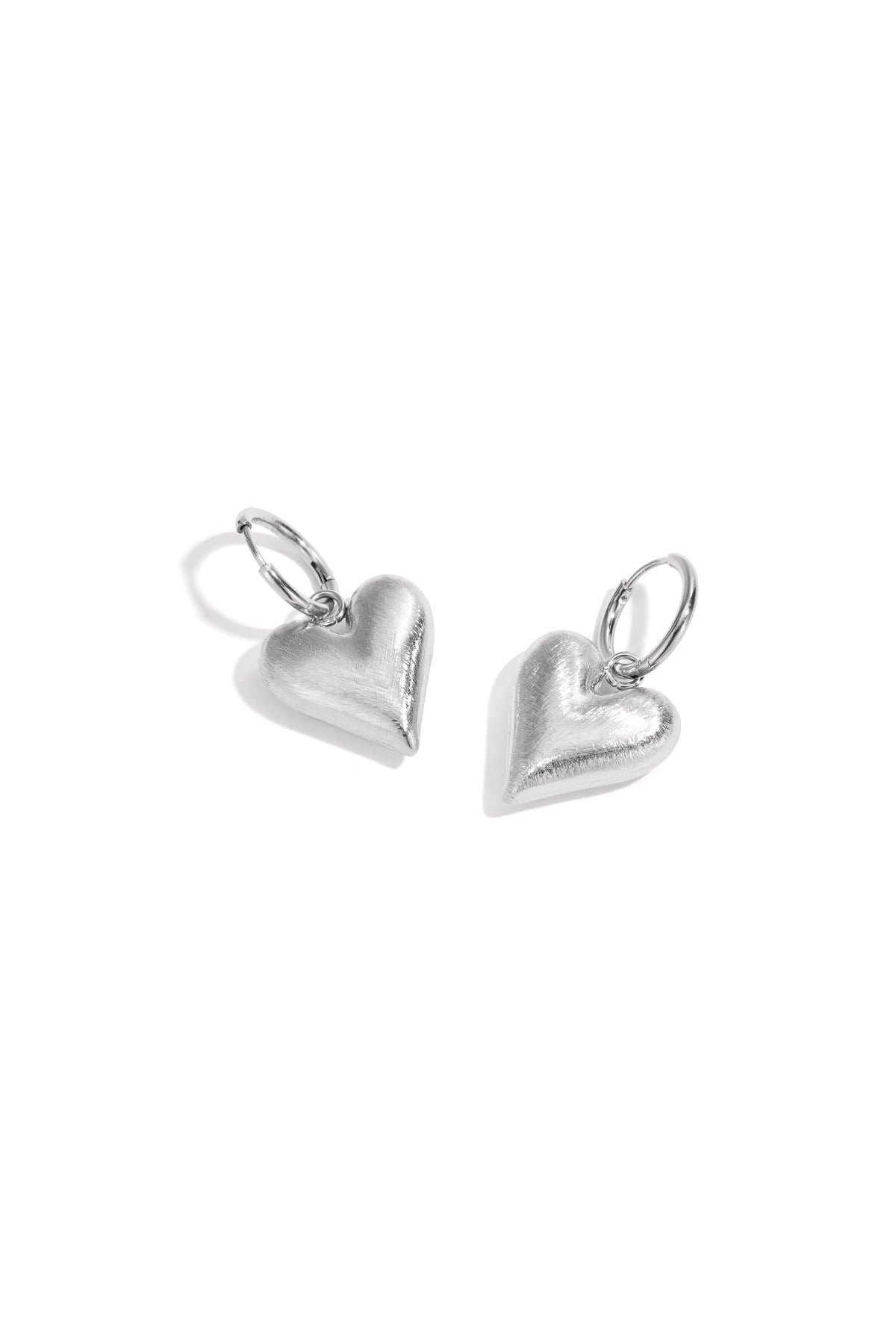 Amaya Ohrringe – Mini-Herz – LOVAMORE